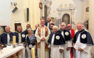  CAMPILE - Son excellence le cardinal  François BUSTILLO INTRONISE A CAMPILE LA CONFRERIE « SANTA CROCE « 